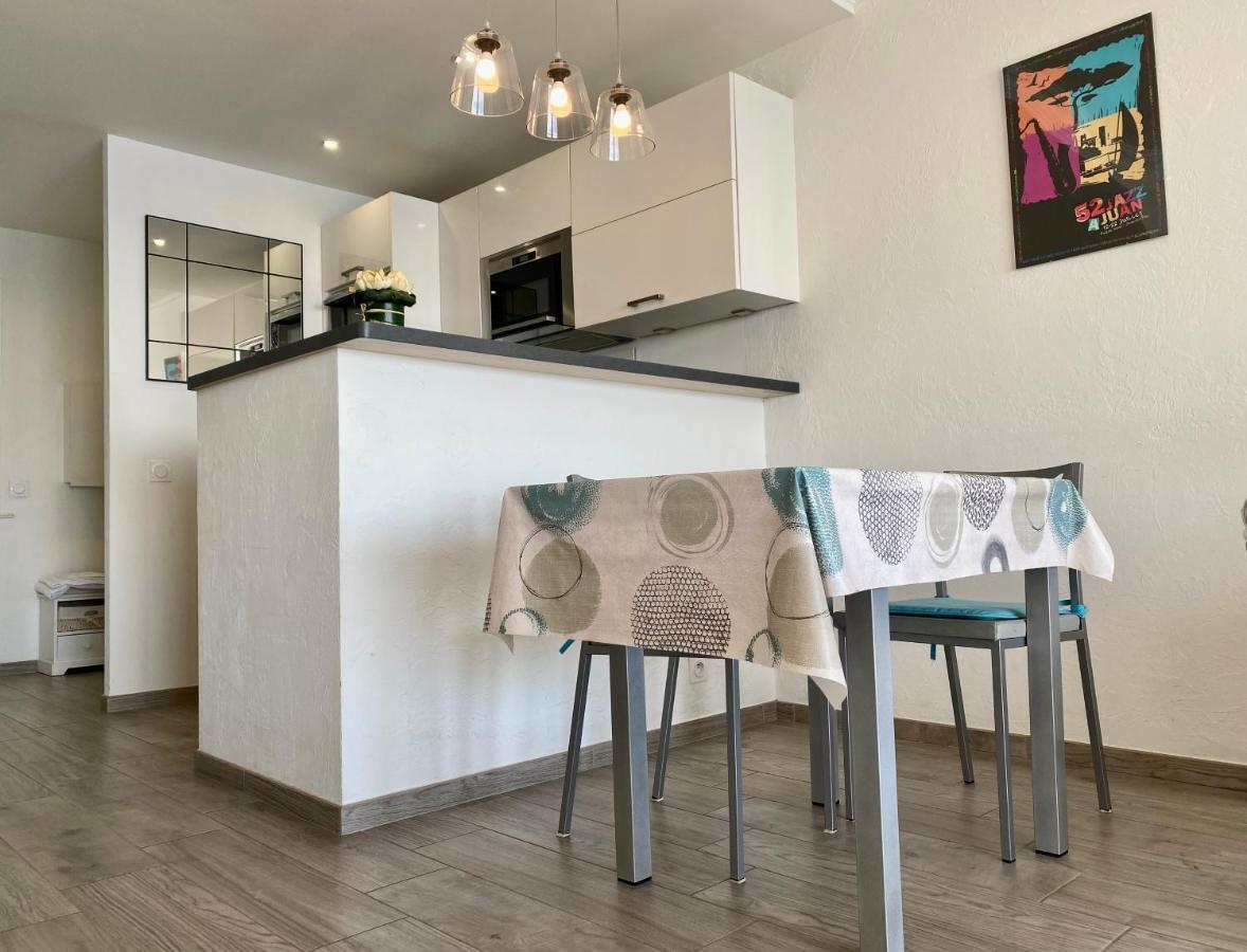 Apartamento Standing Center Bay T1 8eme Avec Vue Et Parking Antibes